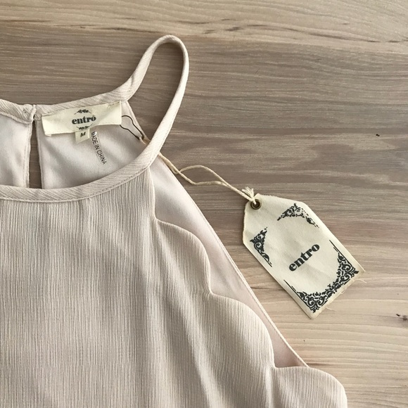 ENTRO | SCALLOPED DRESS - Picture 2 of 5